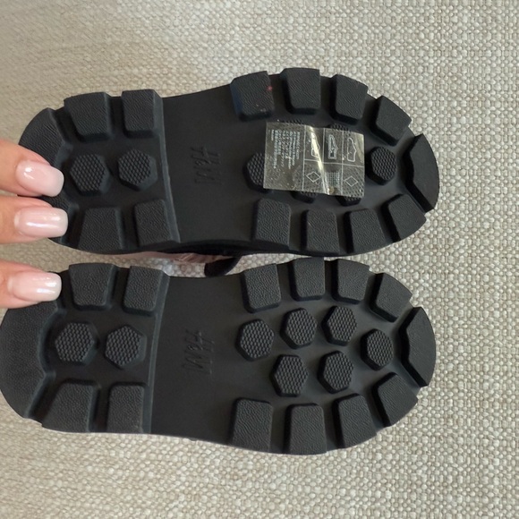 H&M minne mouse boots - Picture 4 of 5